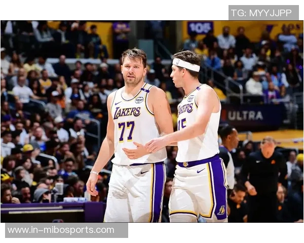 里夫斯称赞东契奇天赋超群与浓眉克里斯蒂关系融洽