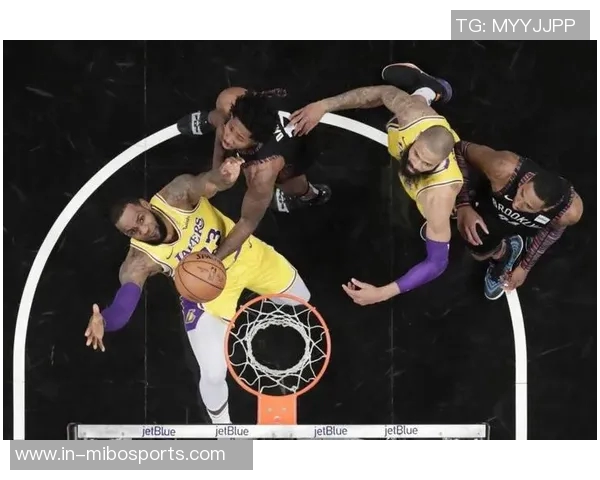 湖人对阵太阳的比赛戏剧性十足近期状态起伏不定表现令人关注